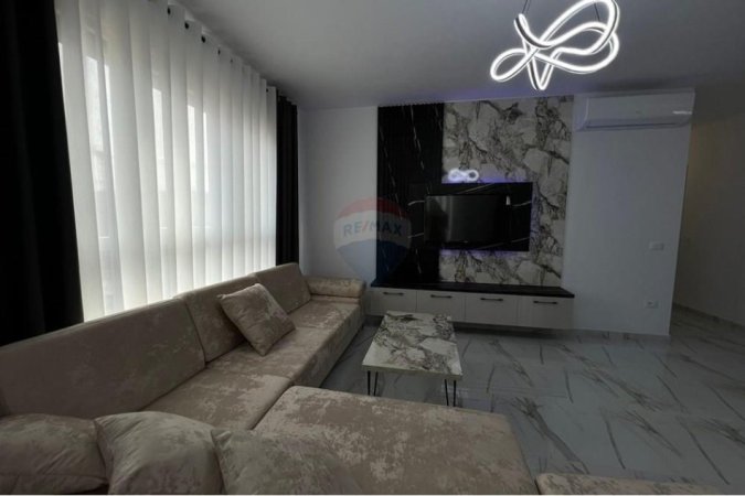 Tirane, jepet me qera apartament 2+1 Kati 4, 100 m² 800 € (Rr. Don Bosko)