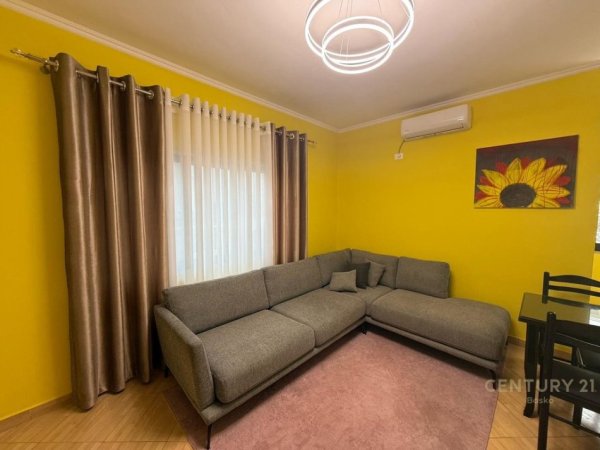 Tirane, jepet me qera apartament 1+1 Kati 2, 94 m² 600 € (don bosko)