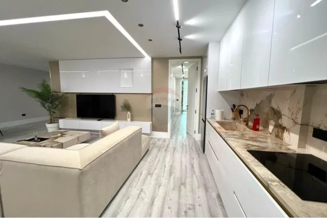 Tirane, jepet me qera apartament 2+1 Kati 7, 135 m² 2.000 € (Rr. Ismail Qemali)