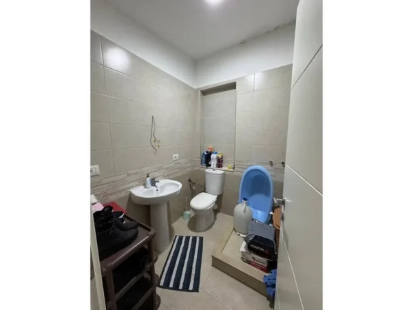 Tirane, shes apartament 3+1+Ballkon Kati 2, 110 m² 230.000 € (Kopshti Botanik)