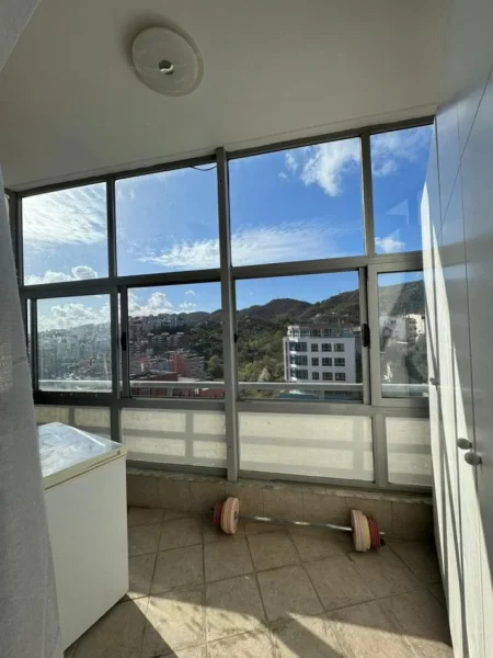 Tirane, shitet apartament 2+1+Aneks+Ballkon Kati 4, 95 m² 188.000 € (kodra e diellit)