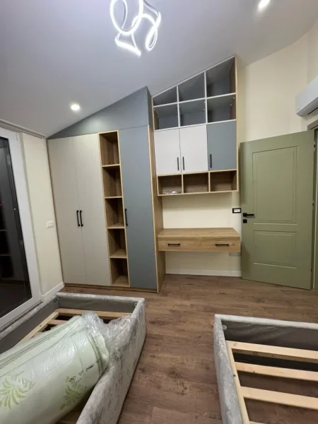 Tirane, jepet me qera Vile 2 Katshe , 200 m² 1.500 € (Rruga e Vilave)