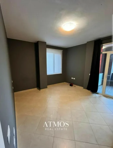 Tirane, jap me qera apartament Kati 3, 100 m² 850 € (Rruga George W Bush)