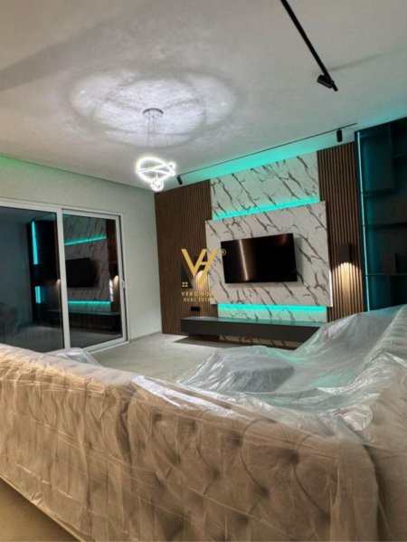 Tirane, jepet me qera Vile 2+1+Ballkon Kati 0, 250 m² 1.500 € (TEG)