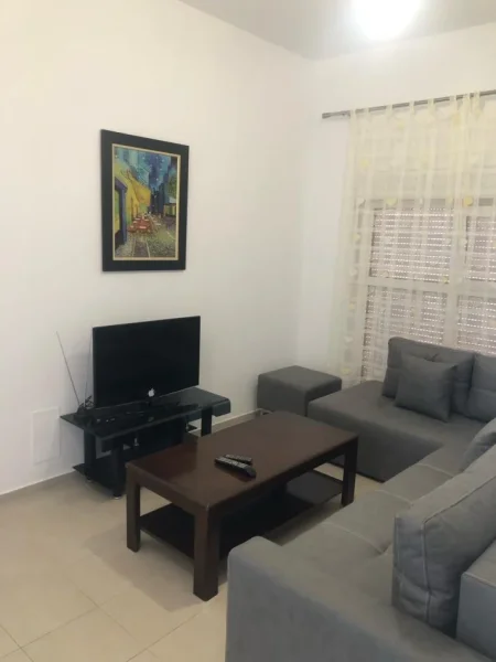 Tirane, jepet me qera apartament 1+1 Kati 8, 70 m² 350 € (Jepet me Qera Super Apartament 1+1 tek Kaimi ne Ali Dem)