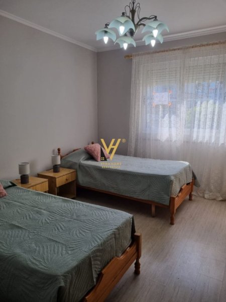 Tirane, jepet me qera apartament 2+1+Ballkon Kati 1, 75 m² 550 € (NISHARAKU)