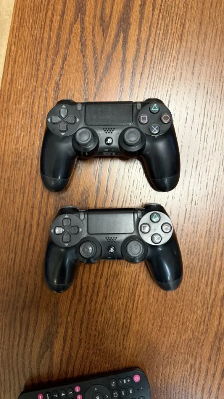 Tirane, shes Play Station Play station 4