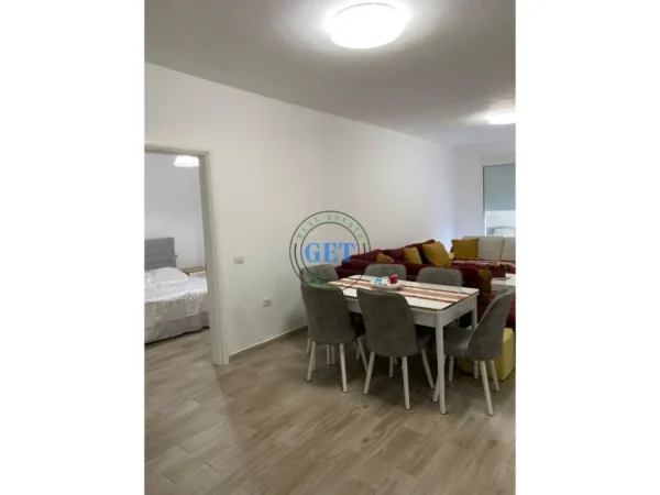 Durres, jepet me qera apartament 2+1 Kati 1, 100 m² 420 € (Vollga, Durrës)