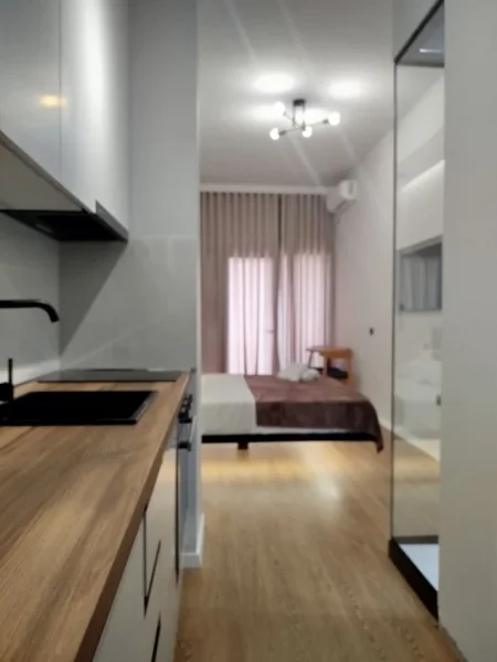 Qera Ditore (Unaza e Re) Astir