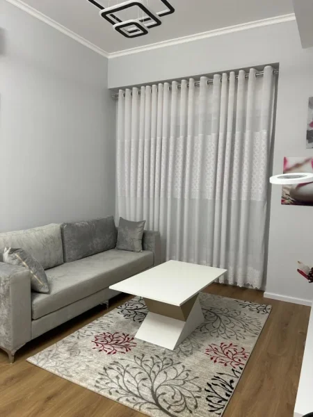 Tirane, shes apartament 1+1+Ballkon Kati 1, 56 m² 85.000 € (KOMPLEKSI KAIMI)