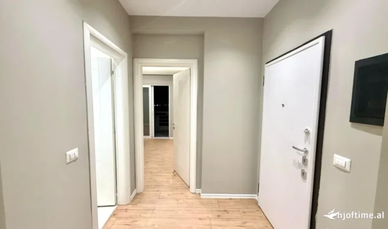 SHITET: PENTHOUSE UNIK 2+1  ( 📍 Bulevardi i Ri - Vlore) - Kati 9 - 131 m² - CMIMI: 187.000 € 🔥