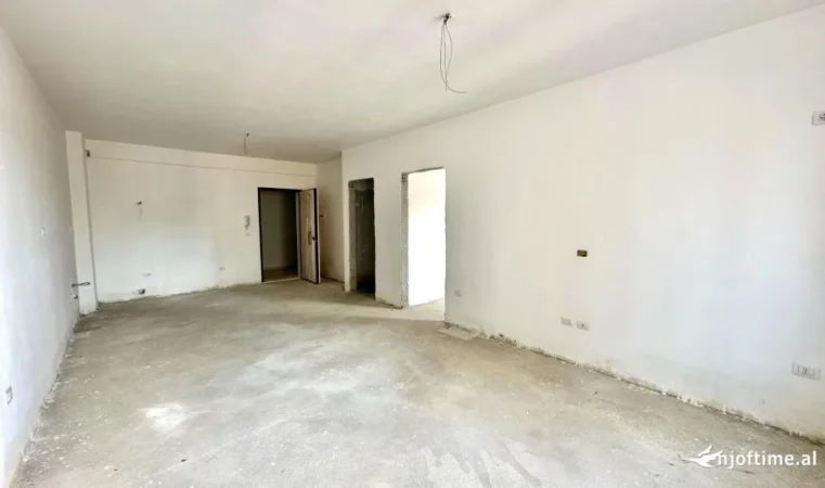 SHITET: Apartament 2+1 📍 Gjykata e Apelit - VLORE | kati 3, Pllt ne Perfundim | Cmimi me i Mire ne Treg **1,300€ / m2 ( 93,600€ ) 🔥