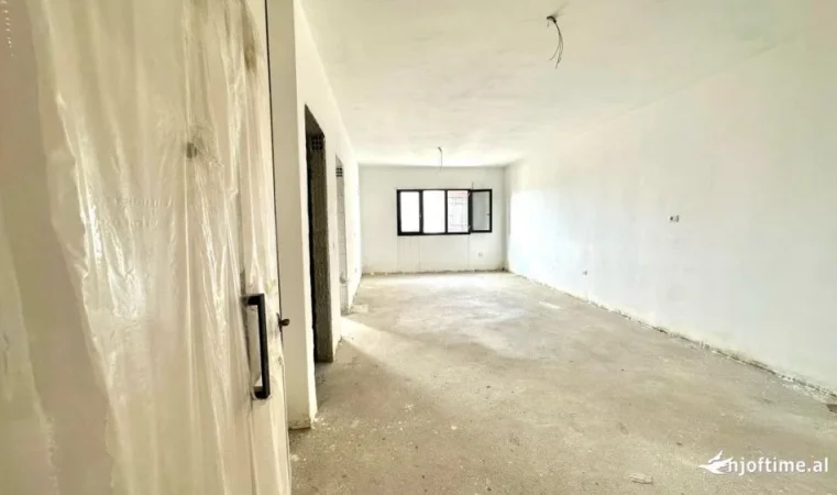 SHITET: Apartament 2+1 📍 Gjykata e Apelit - VLORE | kati 3, Pllt ne Perfundim | Cmimi me i Mire ne Treg **1,300€ / m2 ( 93,600€ ) 🔥