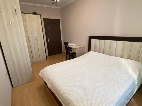 Tirane, jepet me qera apartament 2+1+Ballkon Kati 5, 86 m² 360 € (Rruga Ardeno-Fushe Mezez)