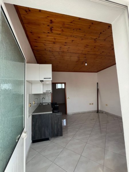 Tirane, jepet me qera apartament 1+1+Aneks+Ballkon Kati 4, 55 m² 270 € (Sabri Tofiku)