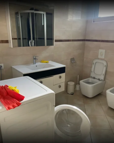 Tirane, jepet me qera apartament 2+1+Aneks+Ballkon Kati 2, 95 m² 400 € (Unaza e Re, perballe hotel Marinaj)