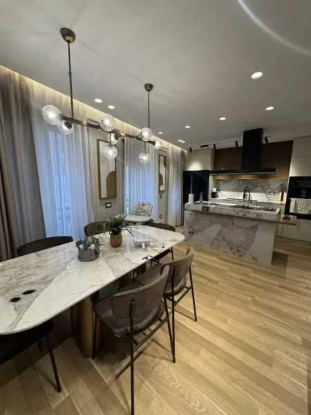 Tirane, shitet apartament duplex 2 Katshe Kati 1, 140 m² 240.000 € 