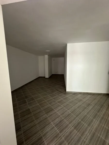 Durres, shes apartament 2+1+Ballkon Kati 2, 98 m² 83.000 € (Mali Robit)