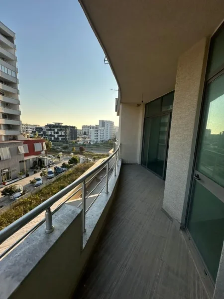 Durres, shes apartament 2+1+Ballkon Kati 2, 98 m² 83.000 € (Mali Robit)