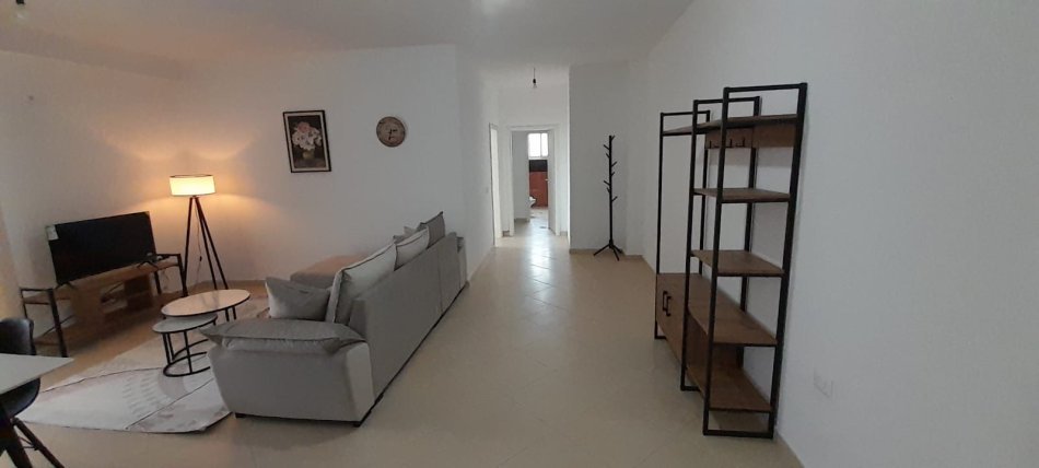 Tirane,jepet apartament me qera 2+1 Kati 3, 118 m² 400 € (Rr.Ramazan Gaxheri)