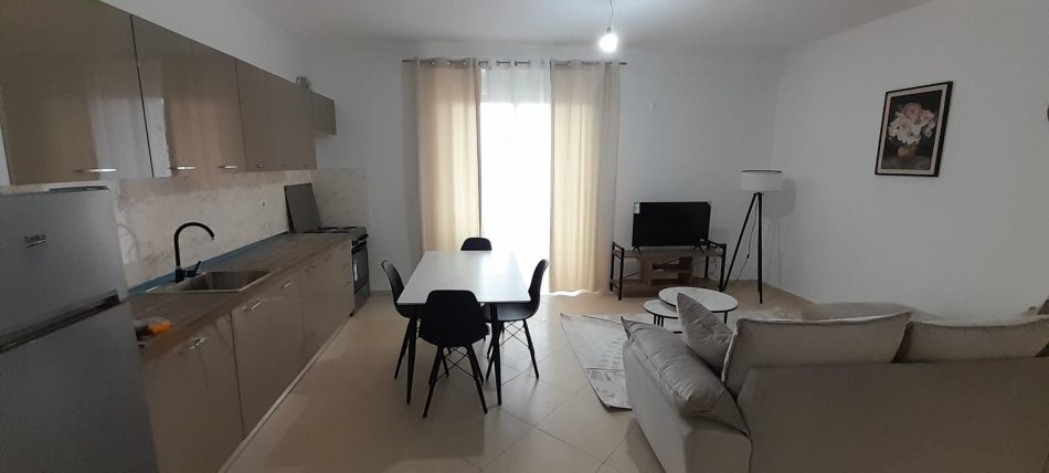 Tirane,jepet apartament me qera 2+1 Kati 3, 118 m² 400 € (Rr.Ramazan Gaxheri)