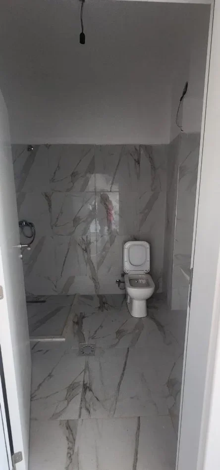 Tirane, shitet vetem 1 dhome 1+1 Kati 1, 49 m² 59.000 € (NE TALE (LEZHE))