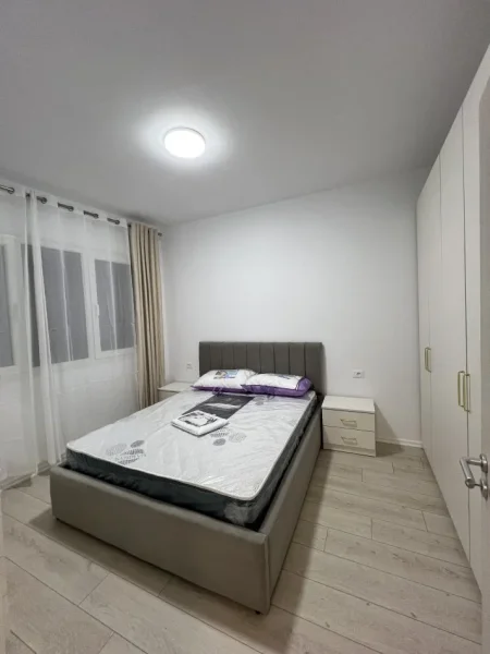 Tirane, jepet me qera apartament 2+1+Aneks+Ballkon Kati 9, 100 m² 600 € (kompleksi river residence)