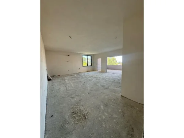 Tirane, shitet apartament 2+1 Kati 5, 208 m² 364.000 € (Rruga e Elbasanit)