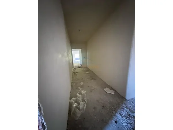 Tirane, shitet apartament 2+1 Kati 5, 208 m² 364.000 € (Rruga e Elbasanit)