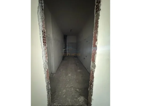 Tirane, shitet apartament 2+1 Kati 5, 208 m² 364.000 € (Rruga e Elbasanit)