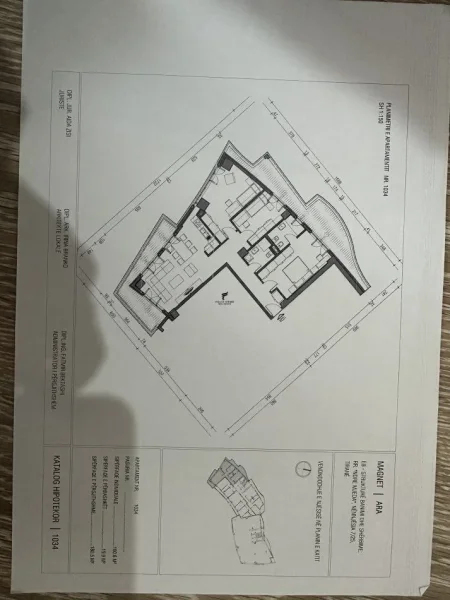 Tirane, shitet apartament 3+1+Ballkon Kati 3, 180 m² 465.000 € (21 DHJETORI)