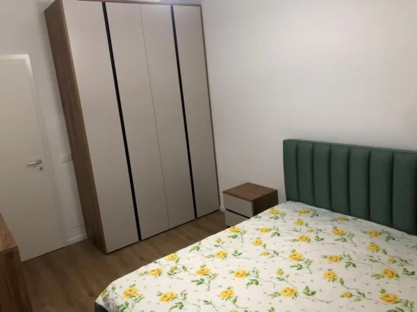 Tirane, jepet me qera apartament 1+1+Ballkon Kati 4, 60 m² 400 € (Ali Demi, Kompleksi Kaimi)
