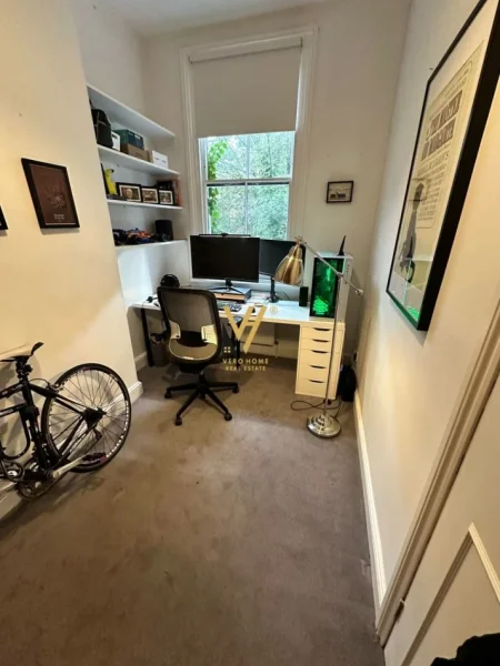 Tirane, jepet me qera ambjent biznesi Kati 1, 90 m² 600 € (LAPRAKE)