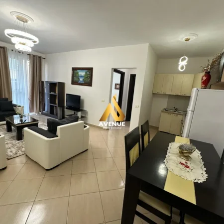 Tirane, jepet me qera apartament 1+1+Ballkon Kati 2, 80 m² 500 € (frang bardhi)