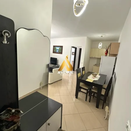 Tirane, jepet me qera apartament 1+1+Ballkon Kati 2, 80 m² 500 € (frang bardhi)