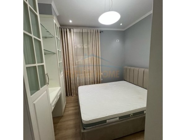 Tirane, jepet me qera apartament 2+1 Kati 3, 77 m² 650 € (Kompleksi Golden Park)