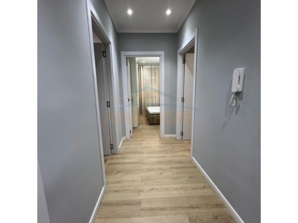 Tirane, jepet me qera apartament 2+1 Kati 3, 77 m² 650 € (Kompleksi Golden Park)