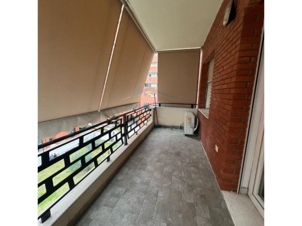 Tirane, jepet me qera apartament 2+1 Kati 3, 77 m² 650 € (Kompleksi Golden Park)