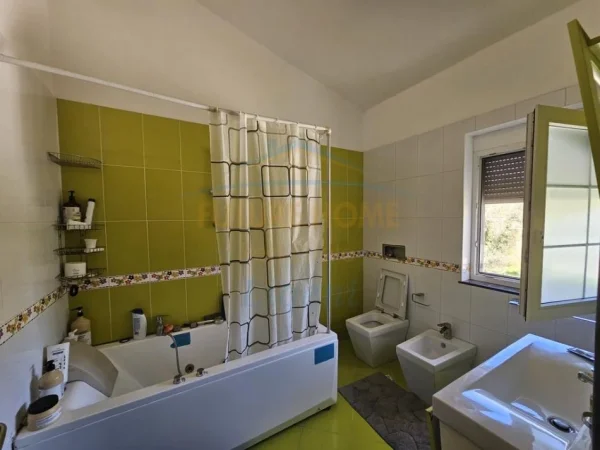 Tirane, shitet Vile 5+1 Kati 0, 315 m² 1.600.000 € (Ibe, Tirane)