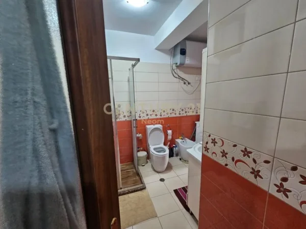 Tirane, shes apartament 3+1+2 , 125 m² 315.000 € (Rruga e Kavajës)