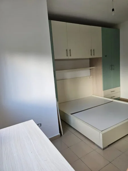 Durres, shitet apartament 1+1 Kati 2, 72 m² 85.000 € (Shitet Super Apartament 1+1 tek Pishat e Butane Durres Mali i Robit 70 m larg detit.)