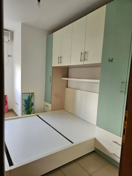 Durres, shitet apartament 1+1 Kati 2, 72 m² 85.000 € (Shitet Super Apartament 1+1 tek Pishat e Butane Durres Mali i Robit 70 m larg detit.)