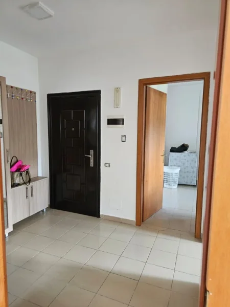 Durres, shitet apartament 1+1 Kati 2, 72 m² 85.000 € (Shitet Super Apartament 1+1 tek Pishat e Butane Durres Mali i Robit 70 m larg detit.)