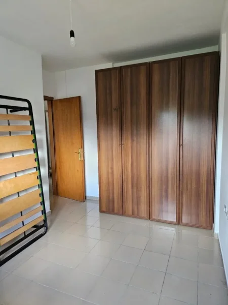 Durres, shitet apartament 1+1 Kati 2, 72 m² 85.000 € (Shitet Super Apartament 1+1 tek Pishat e Butane Durres Mali i Robit 70 m larg detit.)