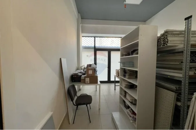 Tirane, shitet ambjent biznesi , 386 m² 350.000 € (Rruga Riza Cerova)