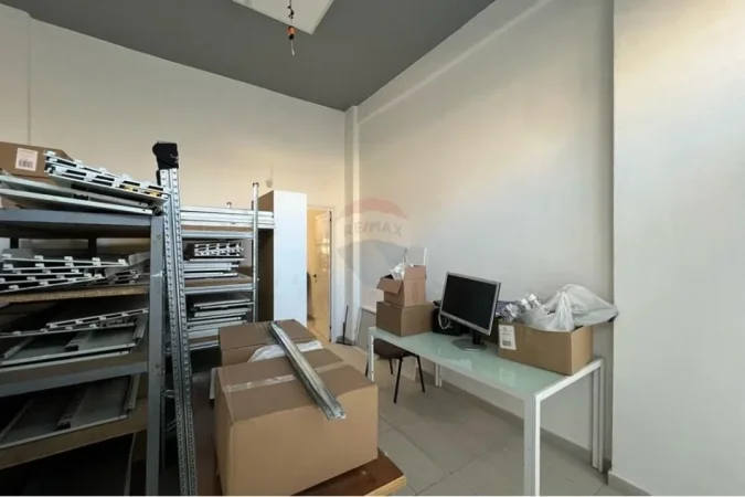 Tirane, shitet ambjent biznesi , 386 m² 350.000 € (Rruga Riza Cerova)