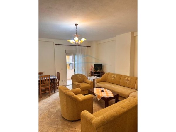 Durres, shitet apartament 2+1+Ballkon Kati 2, 107 m² 105.000 € (vila e zogut)