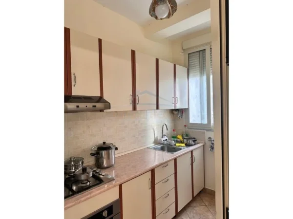 Durres, shitet apartament 2+1+Ballkon Kati 2, 107 m² 105.000 € (vila e zogut)