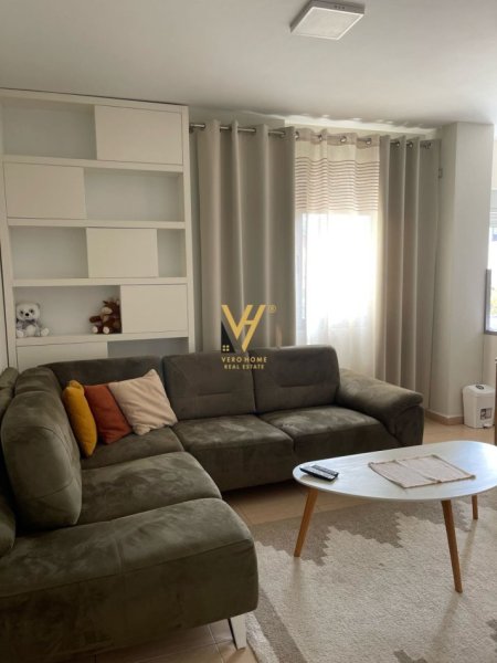 Tirane, jepet me qera apartament 1+1+Ballkon Kati 1, 70 m² 550 € (RRUGA HAXHI DALLIU)