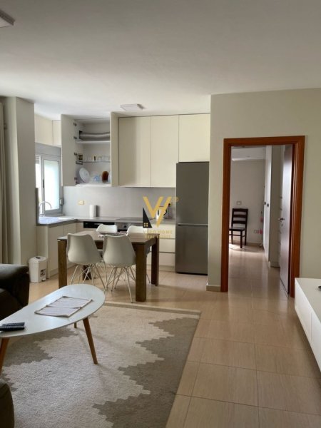 Tirane, jepet me qera apartament 1+1+Ballkon Kati 1, 70 m² 550 € (RRUGA HAXHI DALLIU)